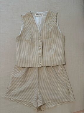 Missguided Beige & White Striped Linen-Blend Vest and Shorts Set